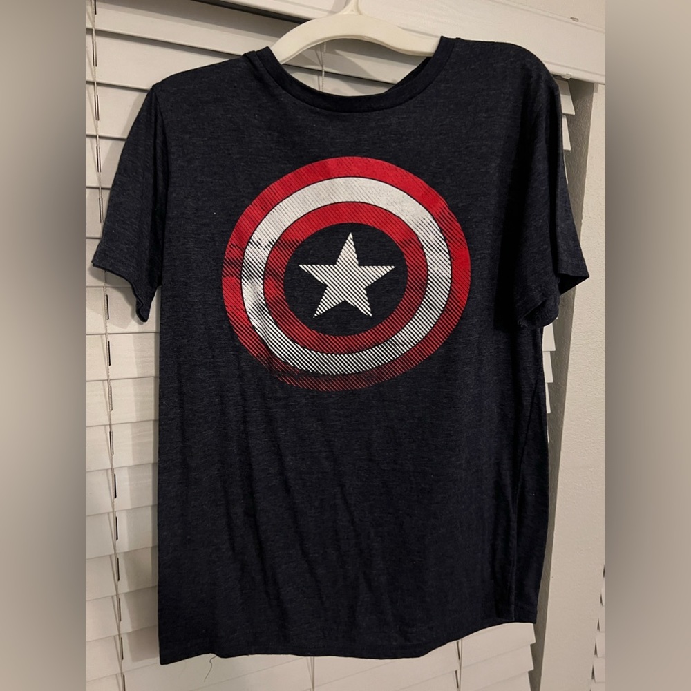XL Marvel t-shirt